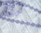 Lavender Daisy lace (1yd)