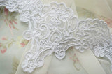 Hemmed embroidered lace (1yd)