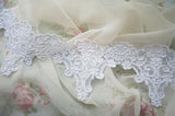 Hemmed embroidered lace (1yd)