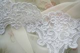 Hemmed embroidered lace (1yd)