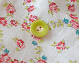 1940s vintage plastic buttons (2)