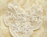 Motif dentelle filet perles nacrées et sequins | Blanc cassé | Applique artisanale