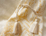 オフホワイト・ベージュのインテリアタッセル - チェアタイ・カーテンタッセル - Chair Tie Tassel・装飾コード
