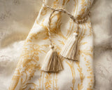オフホワイト・ベージュのインテリアタッセル - チェアタイ・カーテンタッセル - Chair Tie Tassel・装飾コード