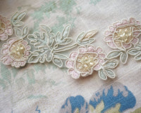 Embroidered trim with beads (5 motifs 45cm) 