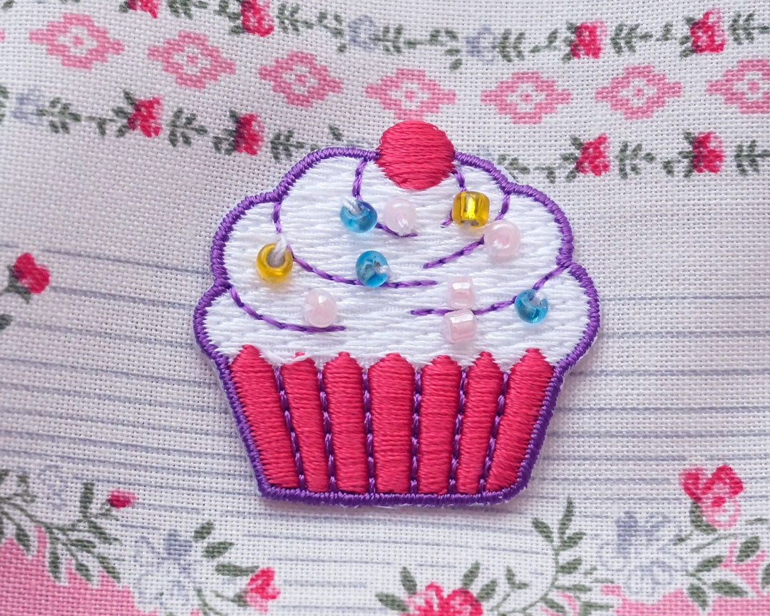 刺繍アップリケ (2個) – Chantal Trim Gallery