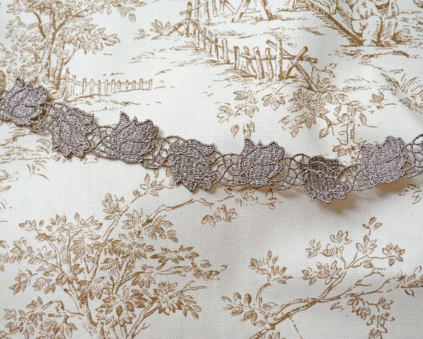 French flower lace  (1yd)