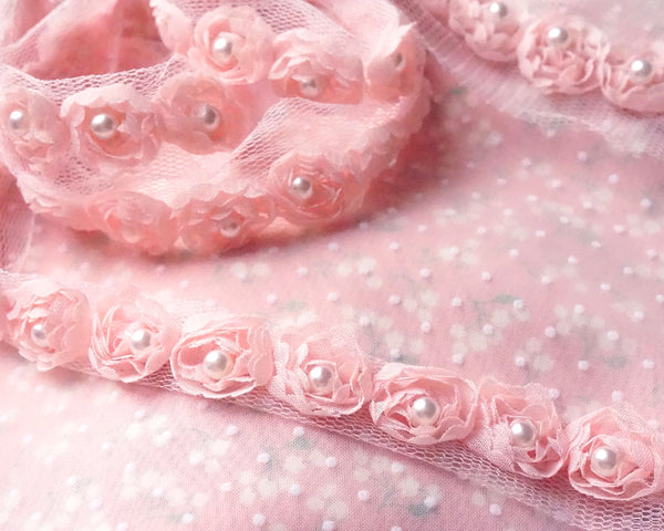 Pearl-embellished rose flower trim (1yd)