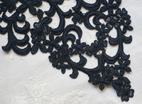 Black lace motif (1 piece)