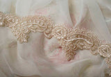 Embroidered tulle lace (5 motifs) 