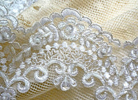 Embroidered tulle lace (50cm scallops x 6) 