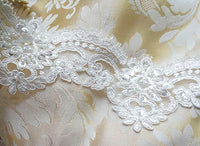 Embroidered tulle lace (16"/20") 