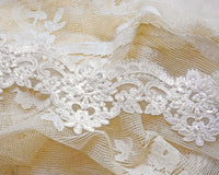 Embroidered tulle lace (4 50cm scallops) 