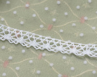 torsion lace (2yds)